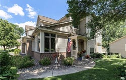 1503 Summit Shores W, Burnsville, MN 55306