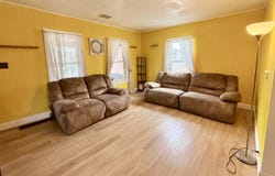 15 River Street, Morrisonville, NY 12962