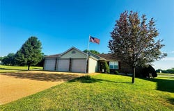 122 Joe D Drive, Jonesburg, MO 63351