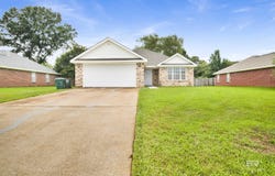 132 Oakwood Avenue, Fairhope, AL 36532