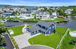 11 Gail Drive, Monmouth Beach, NJ 07750