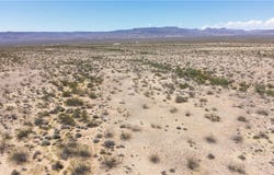 209-09-118 S Jaquar Road, Golden Valley, AZ 86413