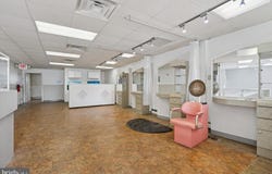 151 LONG LN, UPPER DARBY, PA 19082