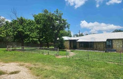 421 E FM 501, Cherokee, TX 76832