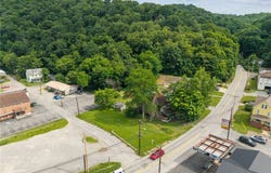 1025 1st St, Vandergrift, PA 15690