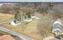 420 Ash Street, Carlinville, IL 62626