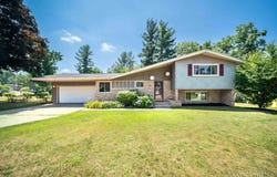 4581 Bonanza Drive NE, Grand Rapids, MI 49525