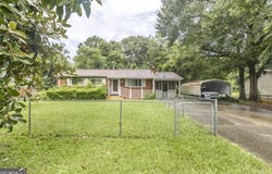 117 Maxwell, Warner Robins, GA 31088