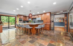 24 Lincoln Drive, North Smithfield, RI 02896