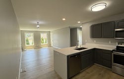 136 Meridian Street, Groton, CT 06340