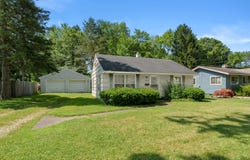 2516 Glendale Boulevard, Kalamazoo, MI 49004
