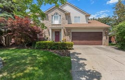 1514 PEMBROKE Drive, Rochester Hills, MI 48307