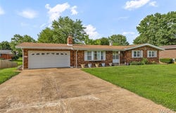 305 Edward Street, Farmington, MO 63640