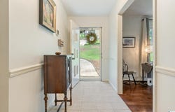2438 GAWAIN DRIVE, HOOVER, AL 35226