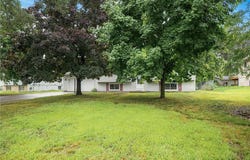 2916 80th Avenue N, Brooklyn Park, MN 55444