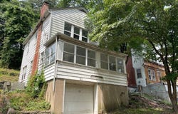 305 Grove Avenue, Charleston, WV 25302