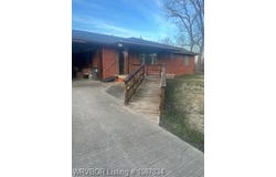 100 E Thompson, Vian, OK 74962