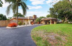 8261 SW 186th St, Cutler Bay, FL 33157