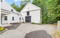 49 South St, Northborough, MA 01532