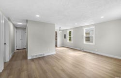 1021 Beale Street, South Bend, IN 46616