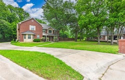 2012 Creekview Drive, Commerce, TX 75428