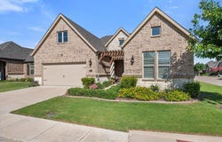 2921 Cascada Way, Mansfield, TX 76063