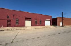 115 E Pecan Street, Coleman, TX 76834