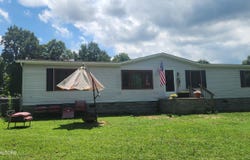 377 Rogers Ridge Rd, Kingston, TN 37763