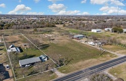 301 Moonlight Drive, Robinson, TX 76706