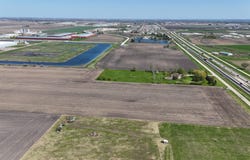 00 1500 North Ave, Peru, IL 61354