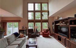 27224 Emerald Oval N, Olmsted Twp, OH 44138
