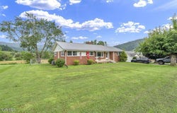 248 Sunset Drive, Mountain City, TN 37683