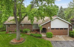 1346 E Howe Road, DeWitt, MI 48820