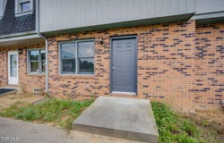 205 Oakcrest Circle, Bristol, VA 24201