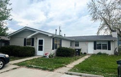 104 E SUNRISE Drive, Belton, MO 64012