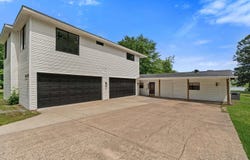 1925 W Lakeview Drive, Benton, AR 72015