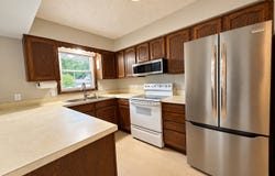 408 17th Avenue NE, Waseca, MN 56093