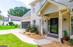 922 Heartwood, Lawrenceville, GA 30043