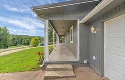 506 Harris  ST, Huntsville, AR 72740
