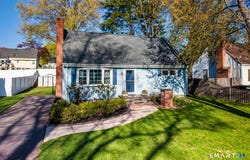 37 Lewis Lane, West Hartford, CT 06107