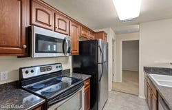 2550 E River Road, Tucson, AZ 85718