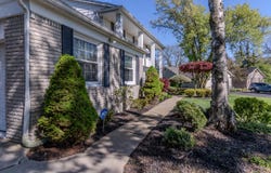 31158 Perrys Crossing, Farmington Hills, MI 48331