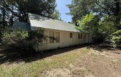 4417 S Camden, Pine Bluff, AR 71603