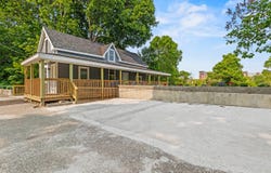 38 Newbury Street, Auburn, ME 04210