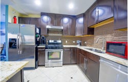 1649 Ashland Avenue, Des Plaines, IL 60016