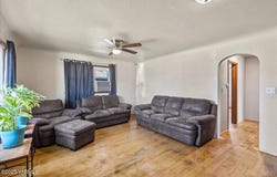 1313 S 8th Ave, Yakima, WA 98902