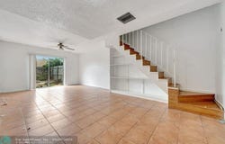 15018 SW 80th Ter 907, Miami, FL 33193