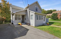 26 Elm St, Greenfield, MA 01301