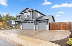 680 NW CASCADE MOUNTAIN Dr, Dallas, OR 97338