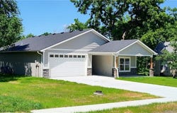 802 E North Main Street, Richmond, MO 64085
